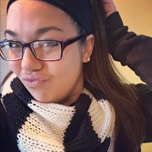 Meet your Posher, Tayler